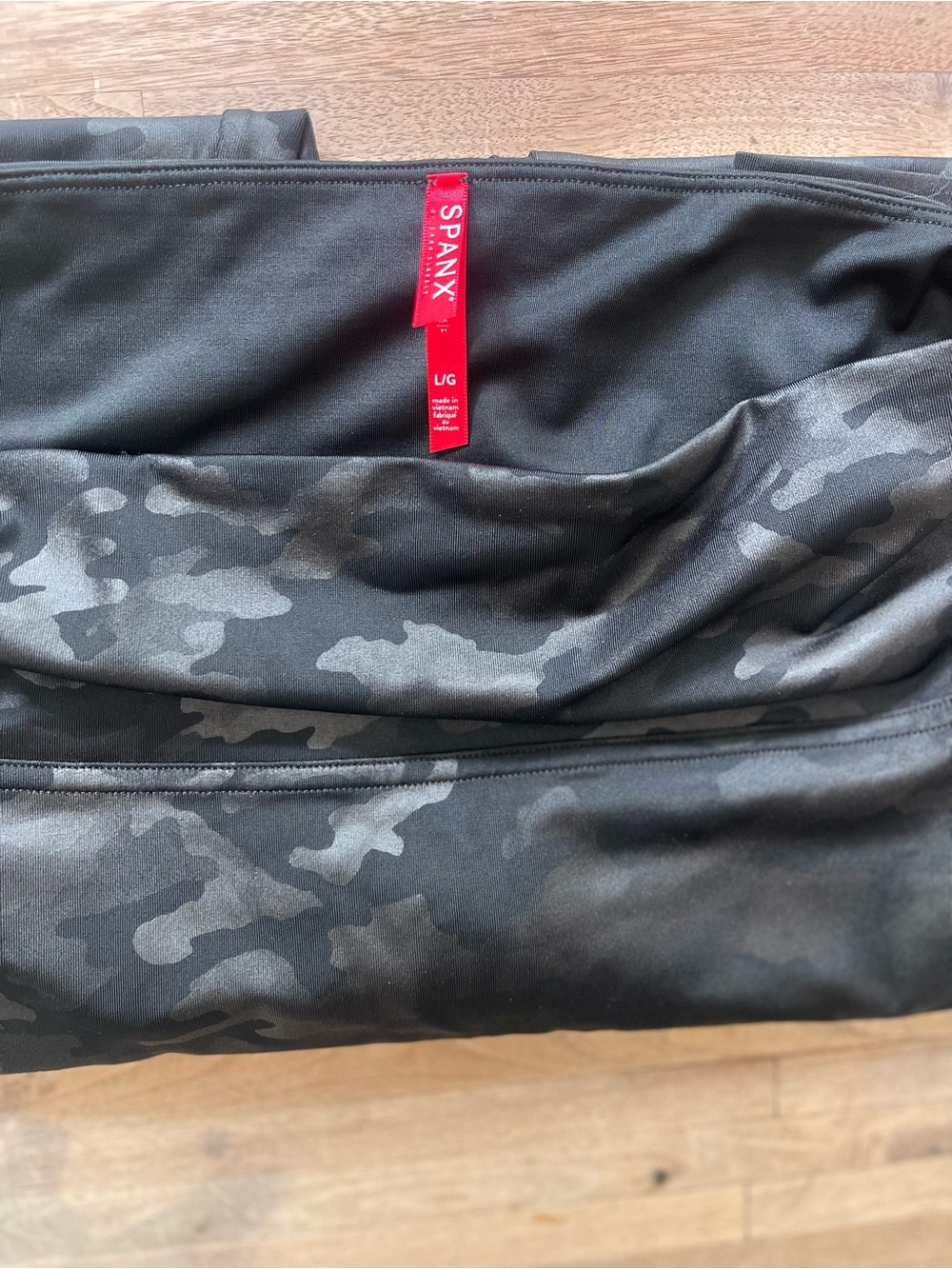 SPANX Black Gray Camo Leggings | Women’s Large | Athleisure Workout Pants